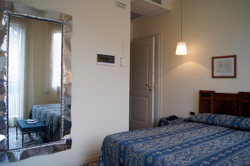 Cityhotel Cristina Vicenza Rum bild